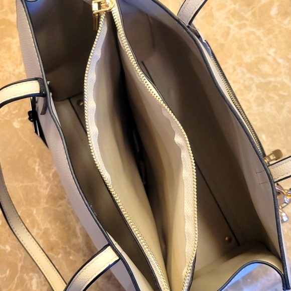 La Terre Fashion multi-compartment open-top satchel - Picture 7 of 16